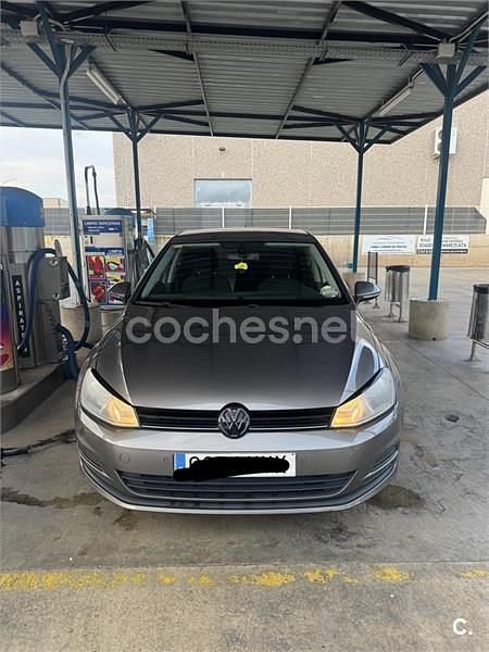 Gris / plata Usado 2014 VW Golf Advance Berlina | 8000 € (Super precio) - Imagen 1/4