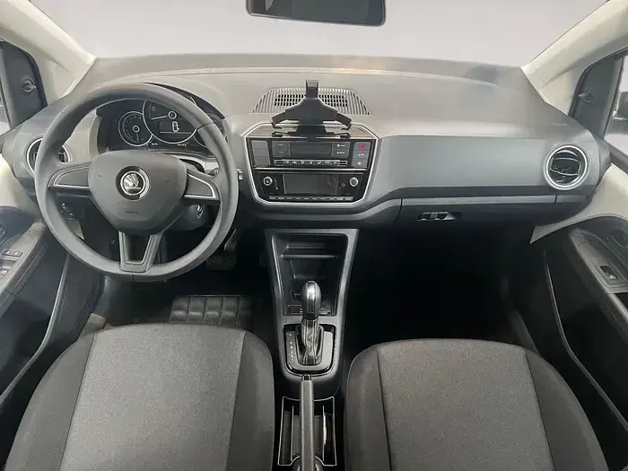 Usado Skoda Citigo-e IV Ambition 61 kW (83 CV) 2020 Blanco Utilitario