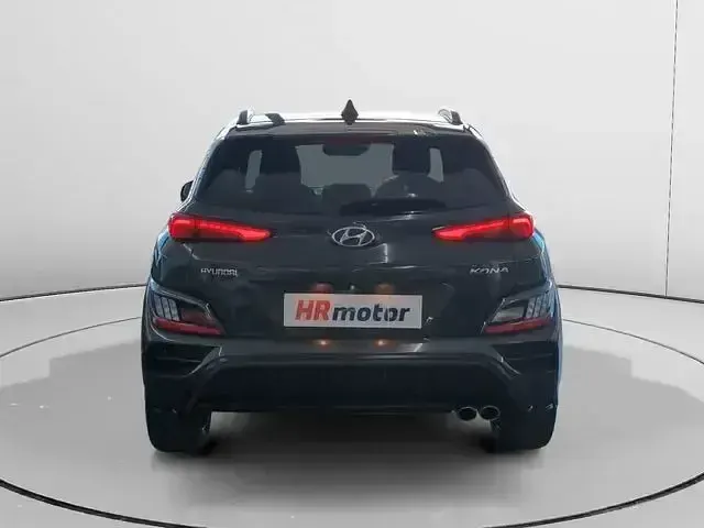 Usado Hyundai Kona 120 CV (88 kW) 2023 Gris SUV