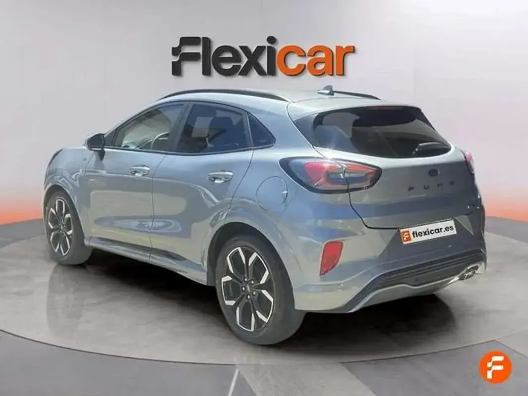 Usado Ford Puma ST-Line 125 CV (91 kW) 2023 Gris SUV