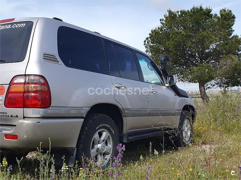 Usado Toyota Land Cruiser 204 CV (150 kW) 2000 Beige SUV