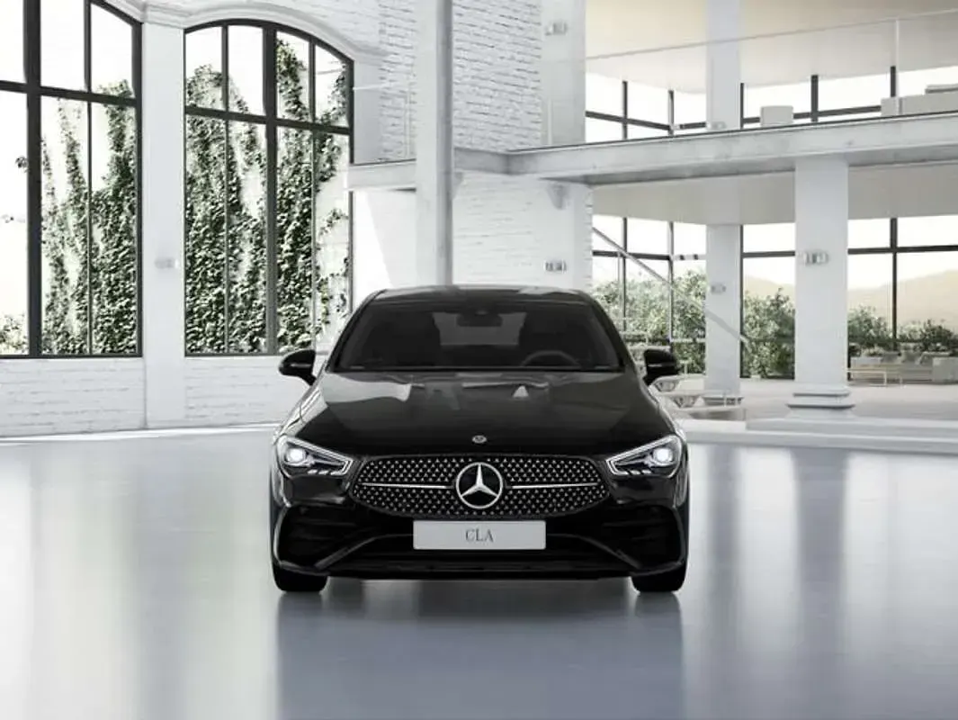 Usado Mercedes CLA220 190 CV (139 kW) 2025 Negro Coupe