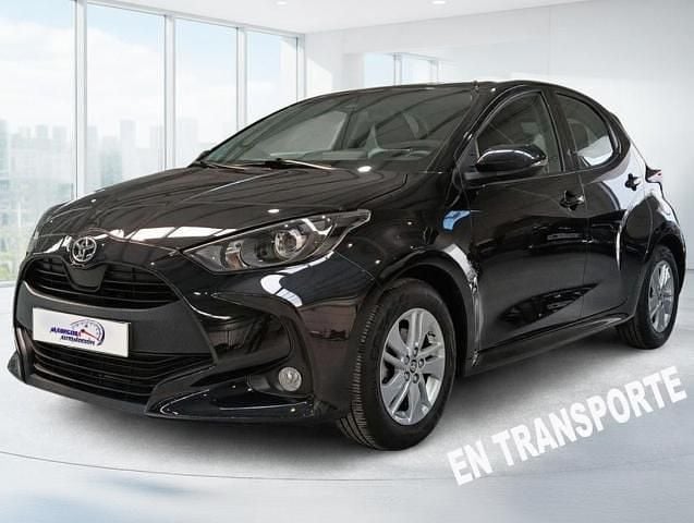 Negro Usado 2022 Toyota Yaris Active Berlina | 16.990 € (Buen precio) - Imagen 1/1