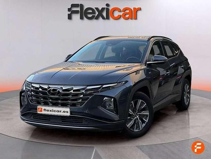 Usado Hyundai Tucson 136 CV (100 kW) 2021 Gris SUV