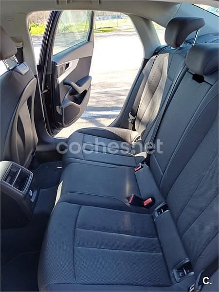 Usado Audi A4 150 CV (110 kW) 2017 Azul Familiar