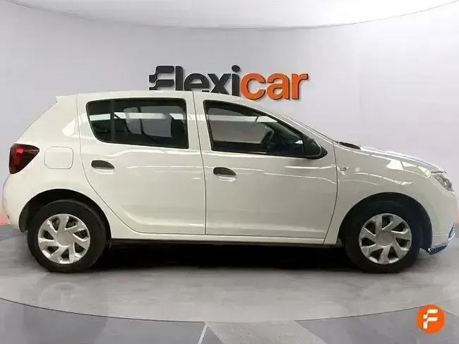 Usado Dacia Sandero Ambiance 73 CV (53 kW) 2018 Blanco Berlina