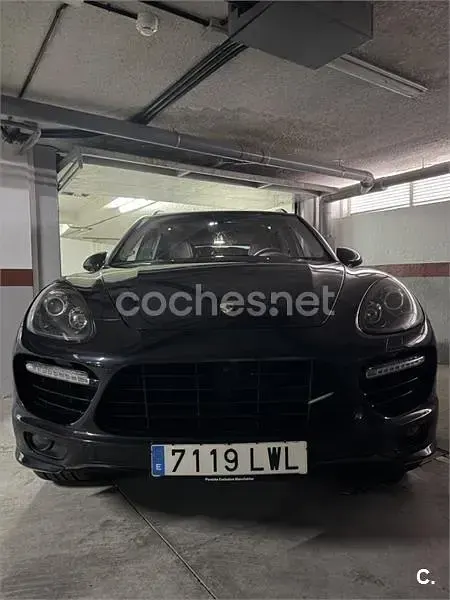Usado Porsche Cayenne Turbo S 550 CV (404 kW) 2013 Negro SUV