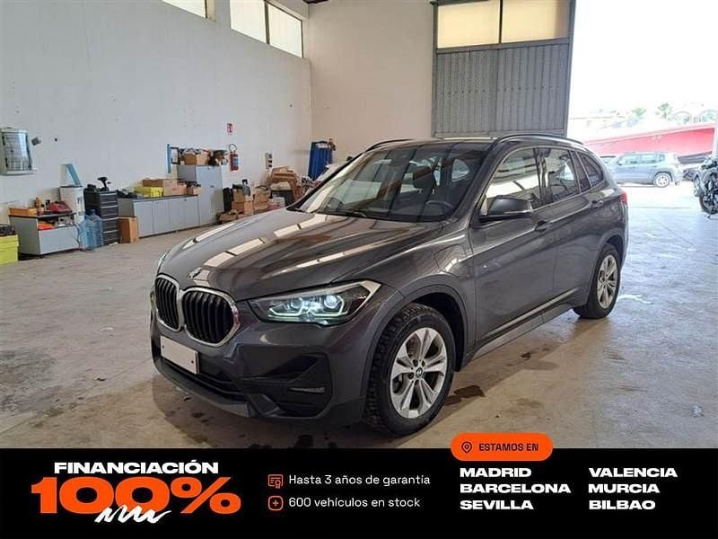 Gris Usado 2021 BMW X1 Advantage SUV | 22.850 € (Buen precio) - Imagen 1/4
