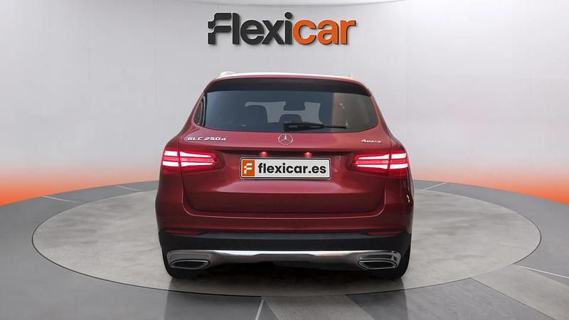 Usado Mercedes GLC250 204 CV (150 kW) 2017 Rojo SUV