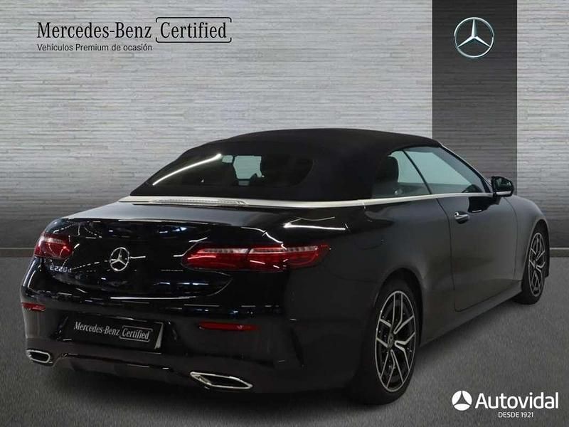 Usado Mercedes E220 194 CV (142 kW) 2024 Negro Descapotable