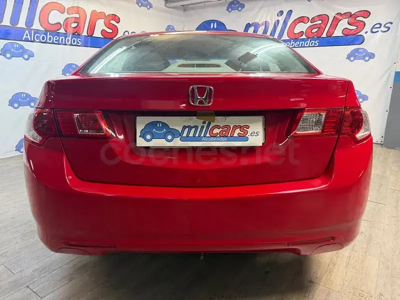 Usado Honda Accord Elegance 150 CV (110 kW) 2009 Granate Berlina