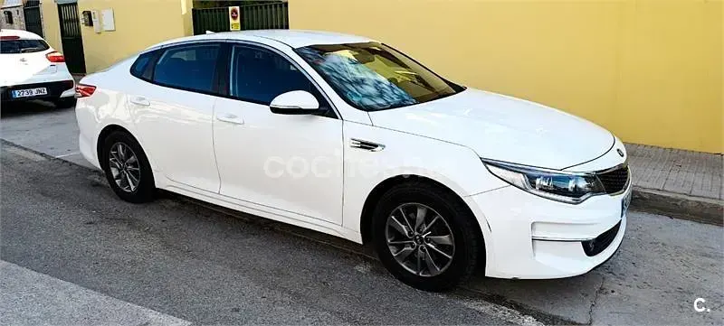 Usado Kia Optima 141 CV (103 kW) 2017 Blanco Berlina