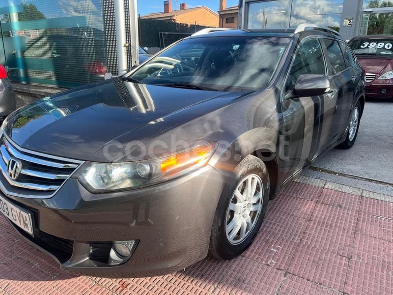 Marrón Usado 2010 Honda Accord Elegance Familiar | 4490 € (Super precio) - Imagen 1/4