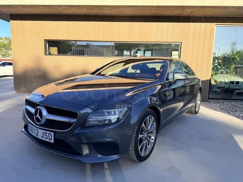 Usado Mercedes CLS250 204 CV (150 kW) 2016 Gris / plata Berlina