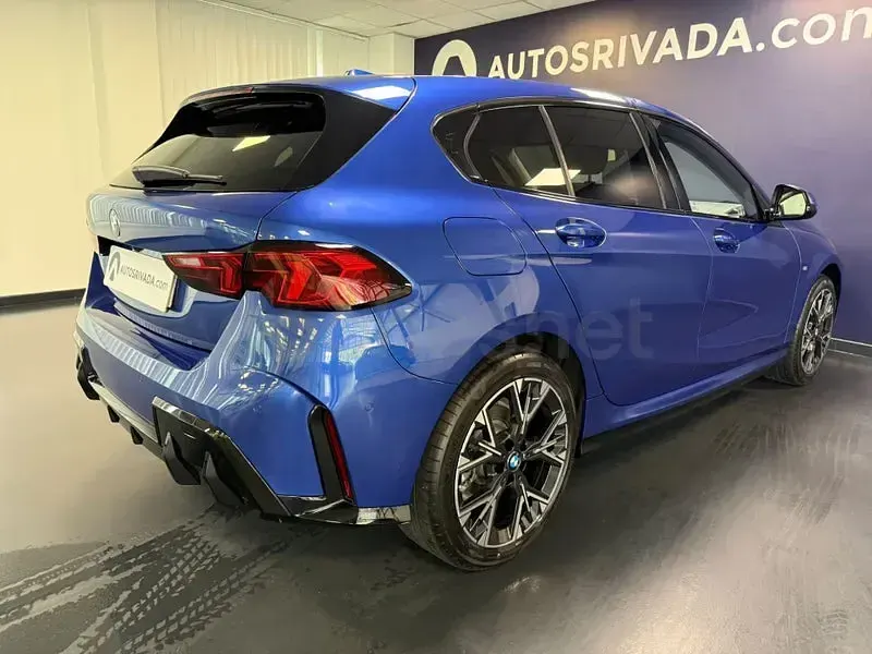 Usado BMW 116 Comfort Edition 122 CV (89 kW) 2025 Azul Utilitario