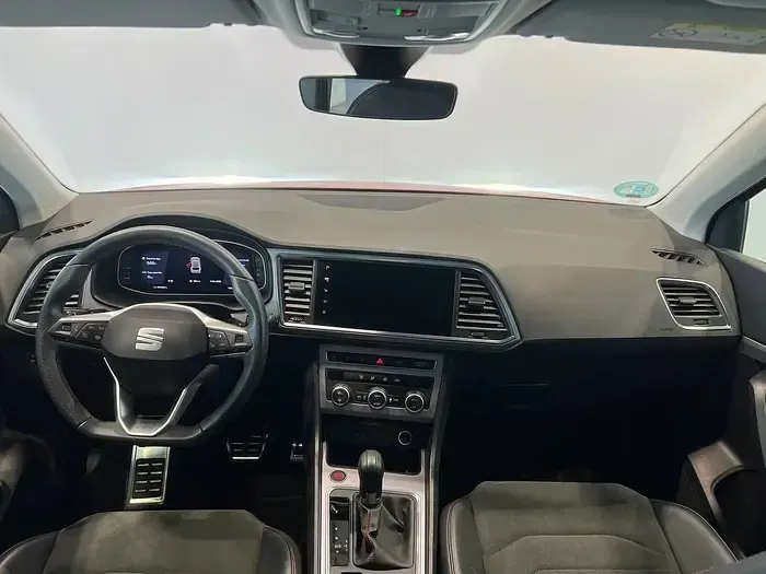 Usado Seat Ateca FR 150 CV (110 kW) 2024 Rojo SUV