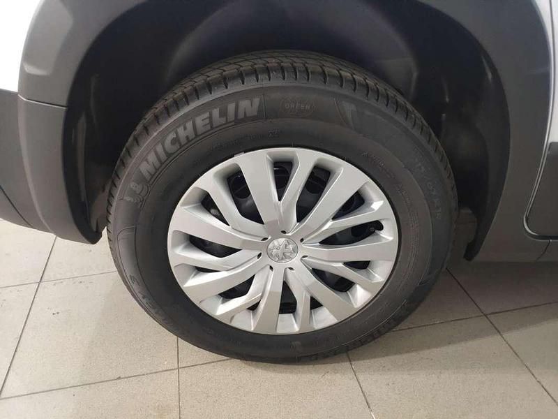 Usado Peugeot Rifter Active 101 CV (74 kW) 2023 Blanco Monovolumen