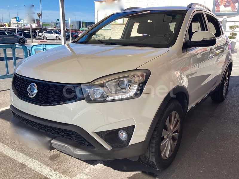 Blanco Usado 2015 Ssangyong Korando Limited SUV | 12.000 € (Caro) - Imagen 1/4