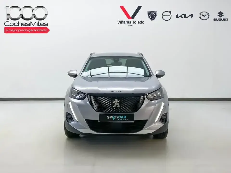 Usado Peugeot 2008 Allure 130 CV (95 kW) 2024 Gris SUV