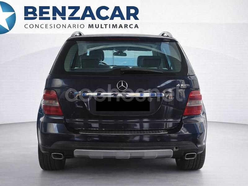 Usado Mercedes ML320 224 CV (164 kW) 2008 Azul SUV