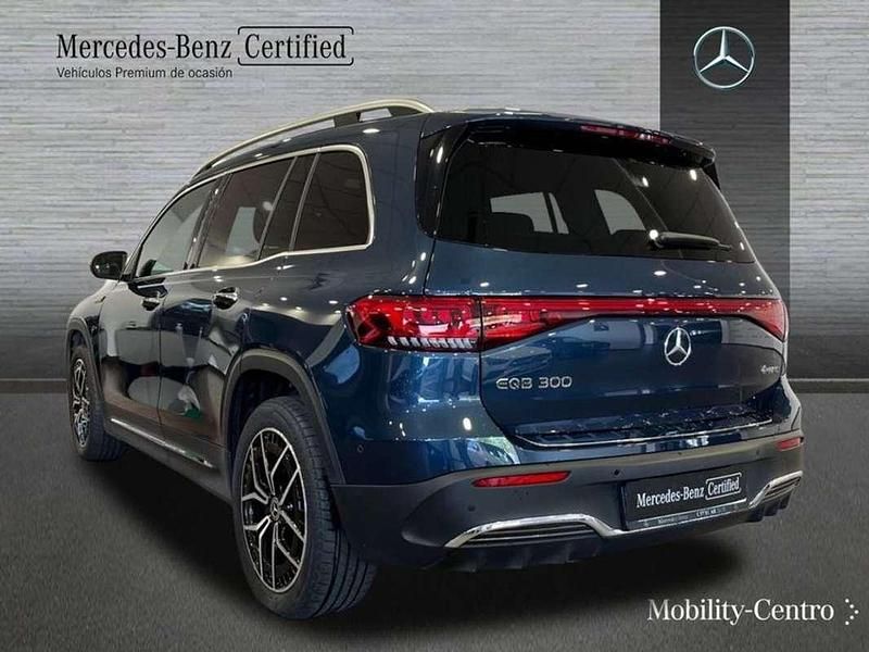 Usado Mercedes EQB300 AMG line 169 kW (231 CV) 2022 Azul SUV