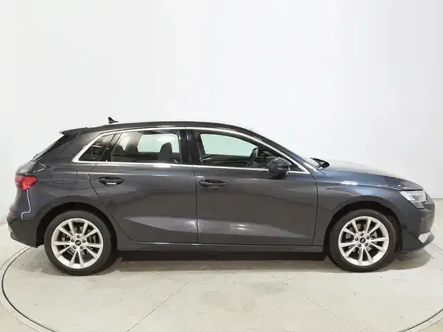 Usado Audi A3 Advanced Plus 150 CV (110 kW) 2025 Gris Berlina