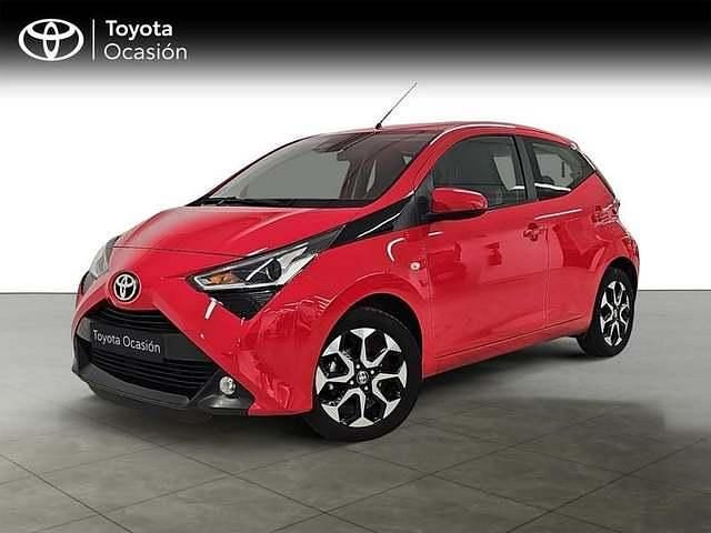Rojo Usado 2021 Toyota Aygo X-play Utilitario | 12.890 € (Precio justo) - Imagen 1/4