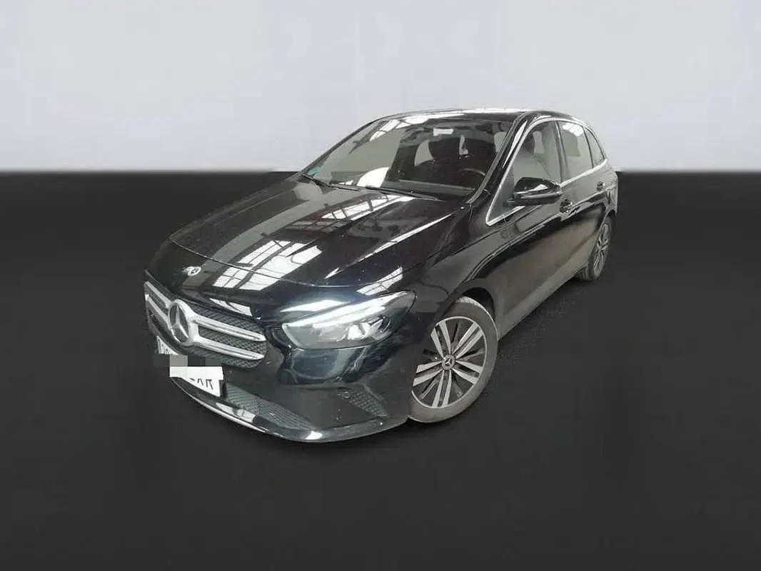 Usado Mercedes CLA180 116 CV (85 kW) 2022 Negro Coupe