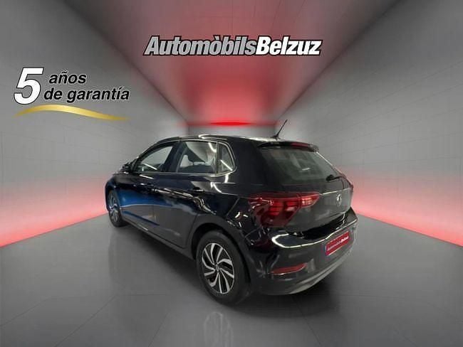 Usado VW Polo Life 95 CV (69 kW) 2022 Negro Utilitario