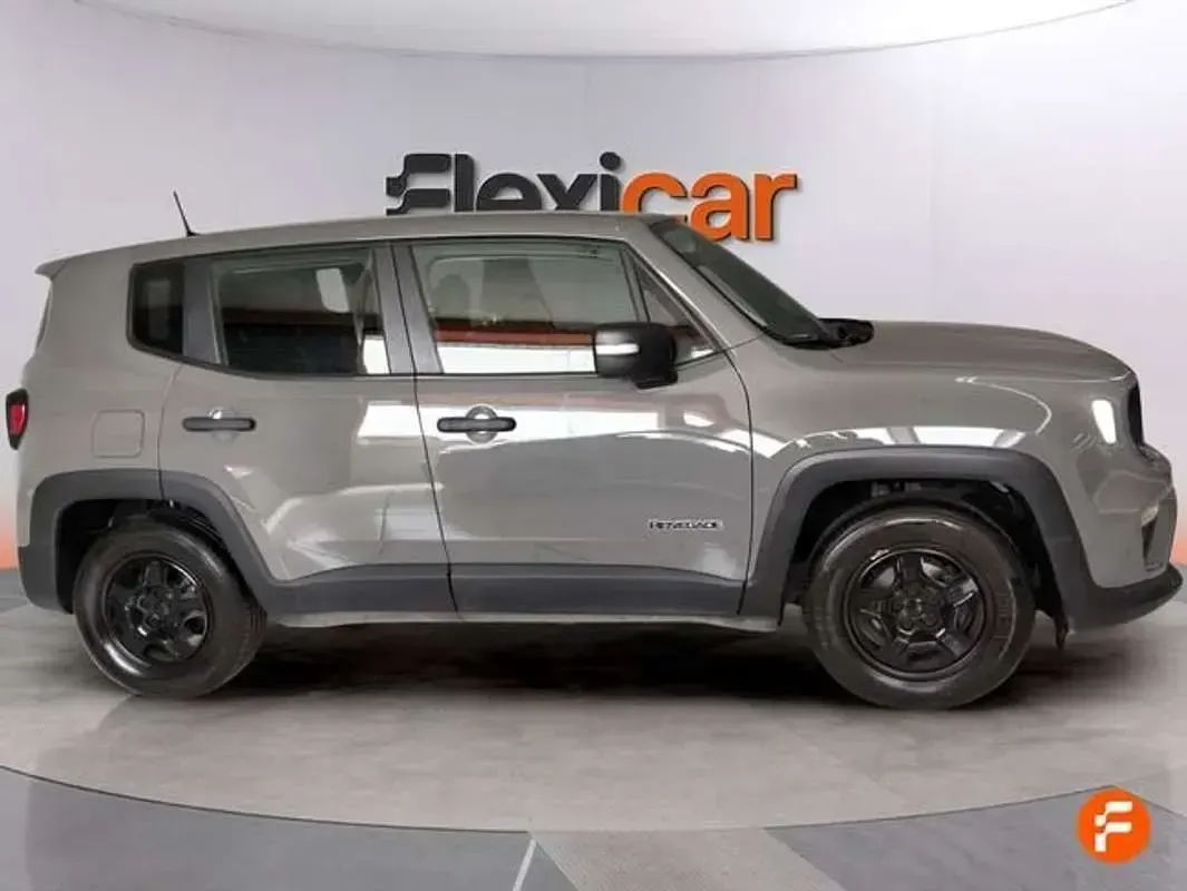 Usado Jeep Renegade Sport 120 CV (88 kW) 2019 Gris SUV