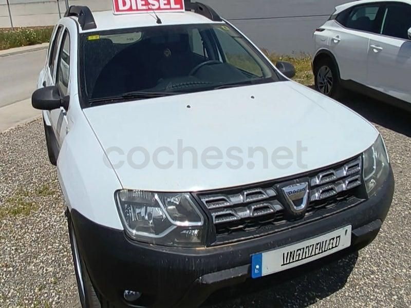 Begagnad Dacia Duster Ambiance 90 HK (66 kW) 2015 Vit SUV