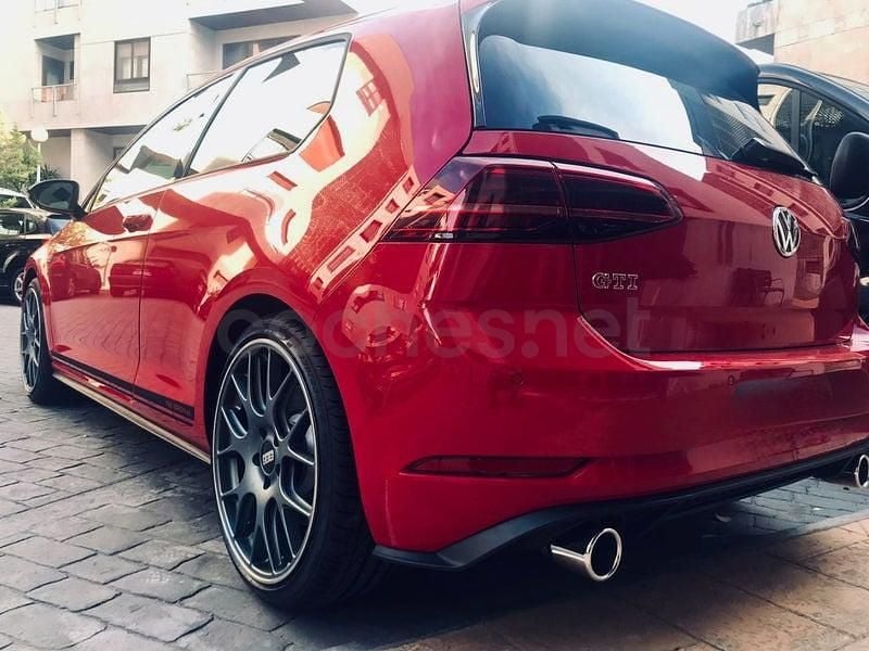 Usado VW Golf VIII GTI 245 CV (180 kW) 2020 Rojo Berlina