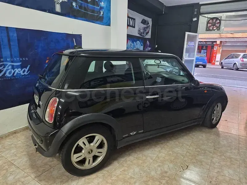 Usado Mini ONE 90 CV (66 kW) 2007 Negro Utilitario