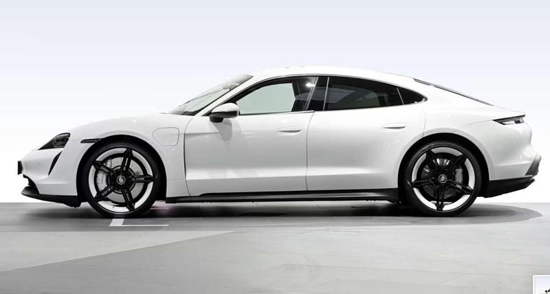 Usado Porsche Taycan 300 kW (408 CV) 2021 Blanco Coupe