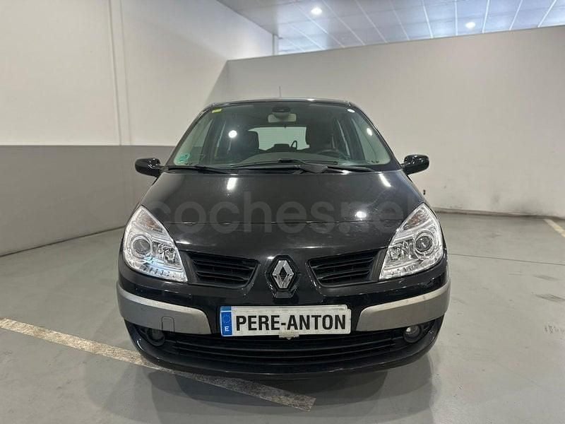 Usado Renault Grand Scénic II 110 CV (80 kW) 2008 Negro Monovolumen