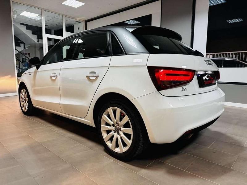 Usado Audi A1 Attraction 86 CV (63 kW) 2014 Blanco Utilitario