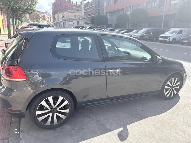 Usado VW Golf VII GTD 170 CV (125 kW) 2012 Gris / plata Berlina