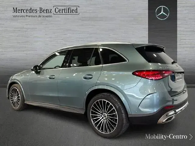 Usado Mercedes GLC220 197 CV (144 kW) 2025 Verde plata SUV