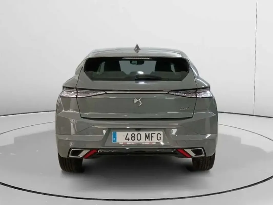 Usado DS Automobiles DS4 Trocadero 132 CV (97 kW) 2023 Gris SUV