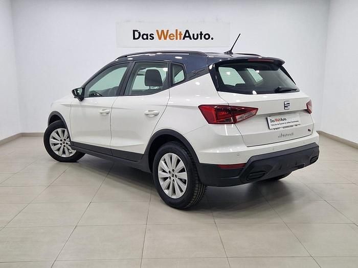 Blanco Usado 2024 Seat Arona Style SUV | 20.900 € (Un poco caro) - Imagen 1/4