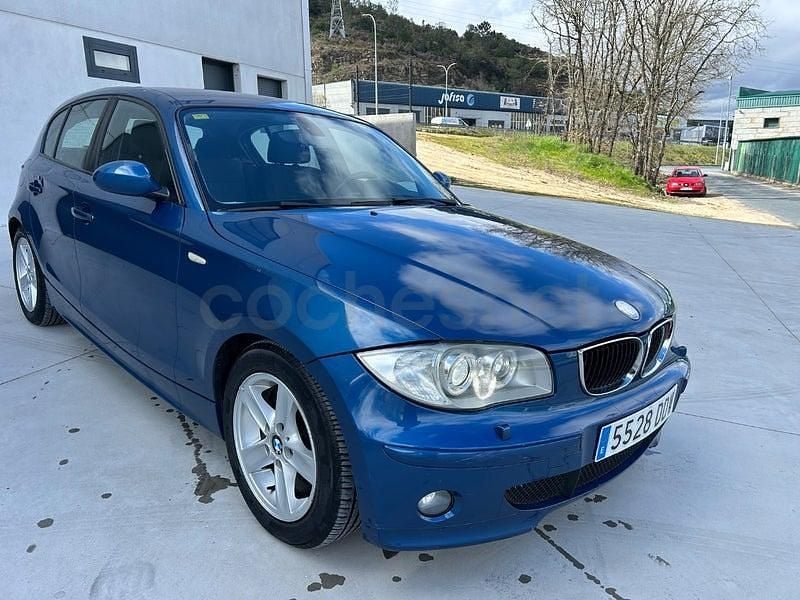 Usado BMW 118 122 CV (89 kW) 2005 Azul Utilitario