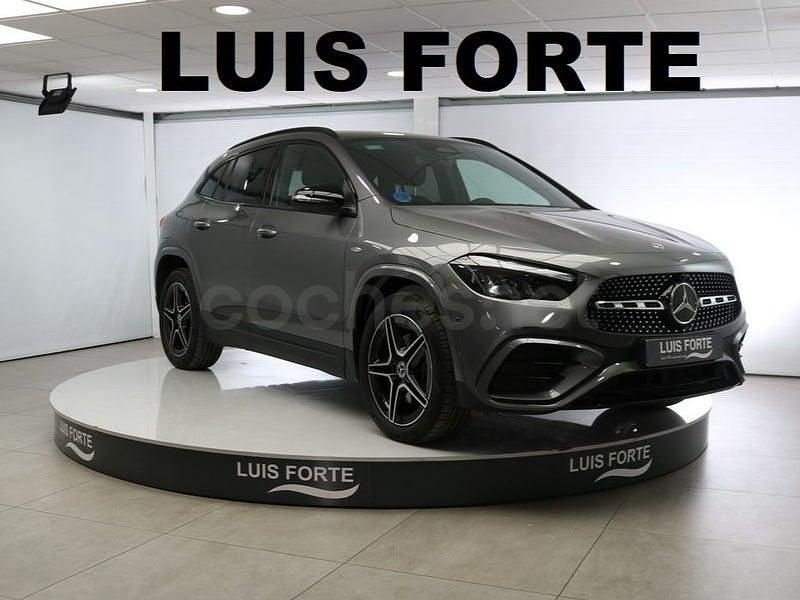 Usado Mercedes GLA250 218 CV (160 kW) 2025 Gris / plata SUV