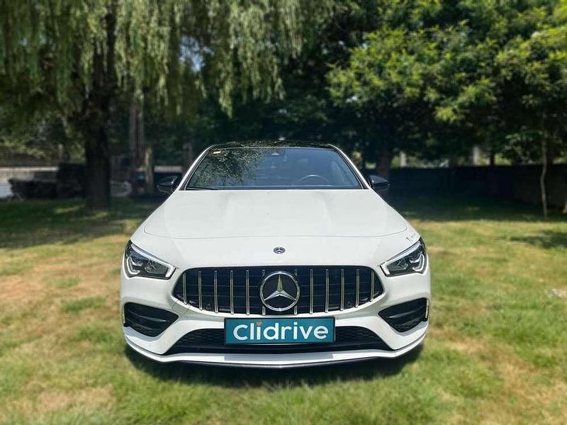 Usado Mercedes CLA200 Shooting Brake 163 CV (119 kW) 2020 Blanco Familiar