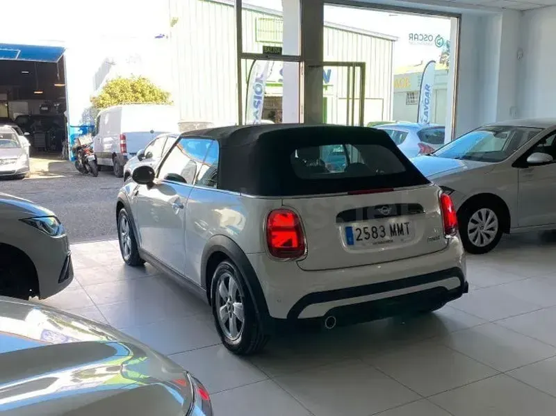 Usado Mini Cooper Cabriolet 136 CV (100 kW) 2024 Blanco Descapotable