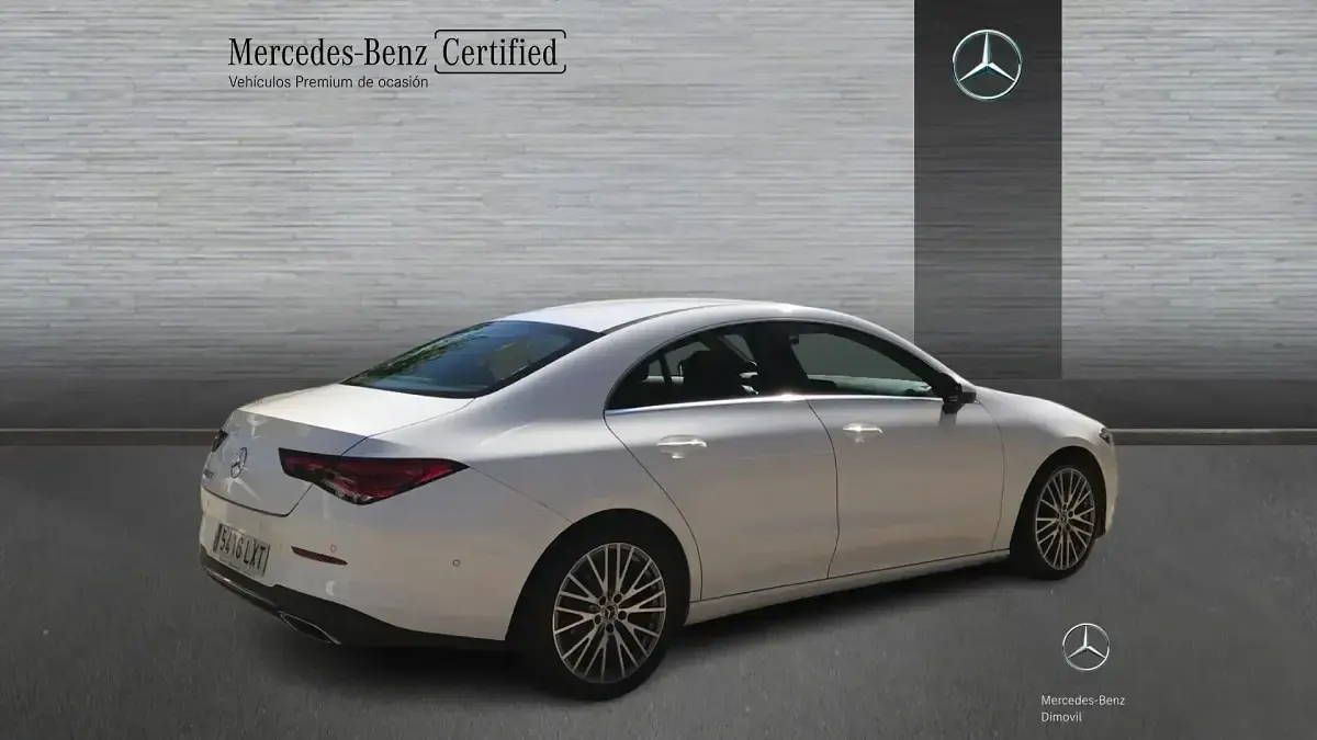 Usado Mercedes CLA180 Progressive 136 CV (100 kW) 2022 Blanco polar Berlina