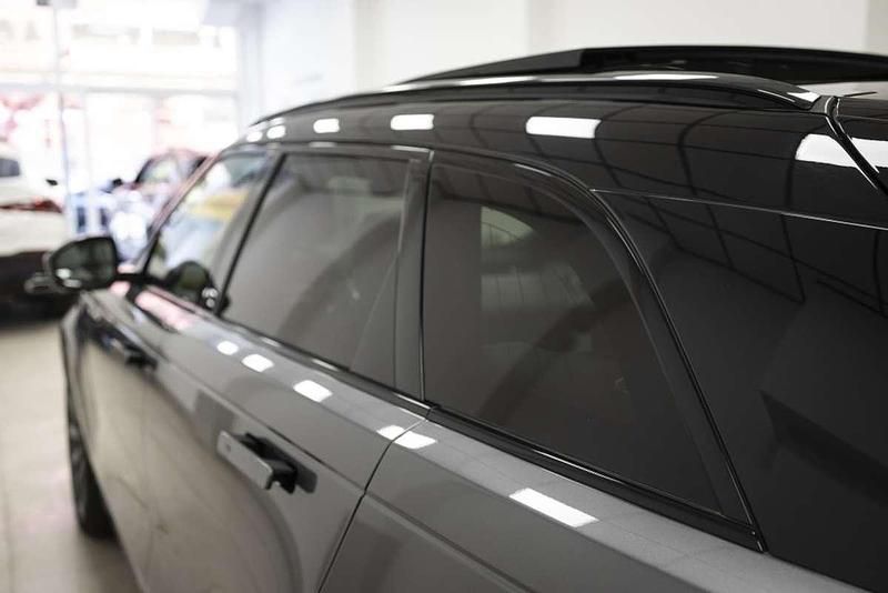 Usado Land Rover Range Rover Velar SE Dynamic 300 CV (220 kW) 2017 Gris SUV