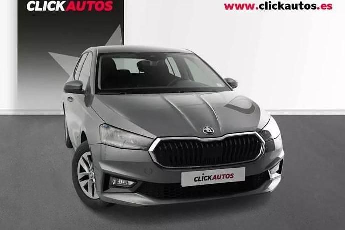 Usado Skoda Fabia Selection 115 CV (84 kW) 2025 Blanco Utilitario