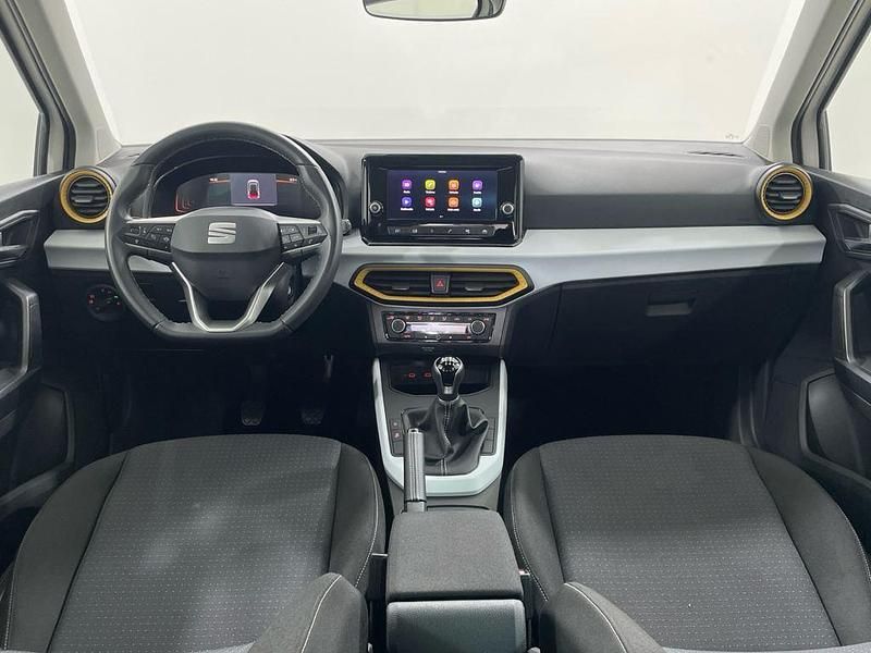 Usado Seat Arona Style 115 CV (84 kW) 2025 Blanco SUV