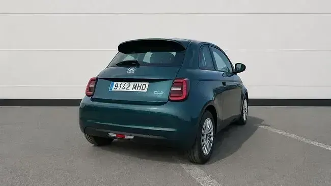 Usado Fiat 500e Icon 86 kW (118 CV) 2023 Gris Utilitario