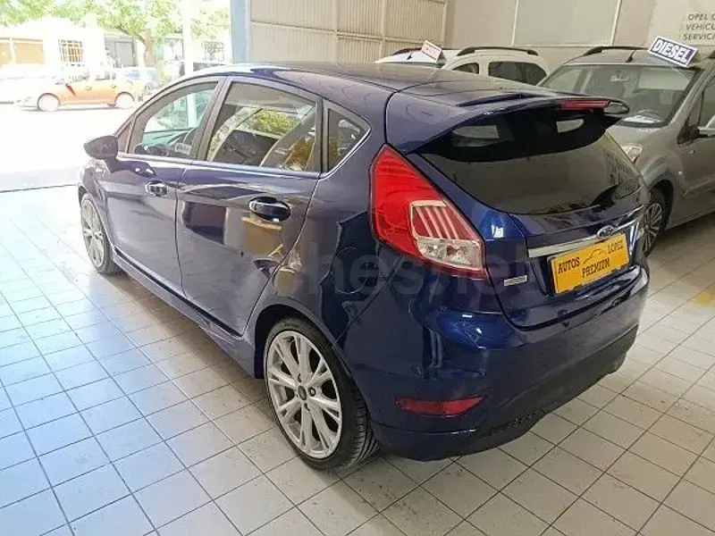 Usado Ford Fiesta ST-Line 125 CV (91 kW) 2017 Azul Utilitario